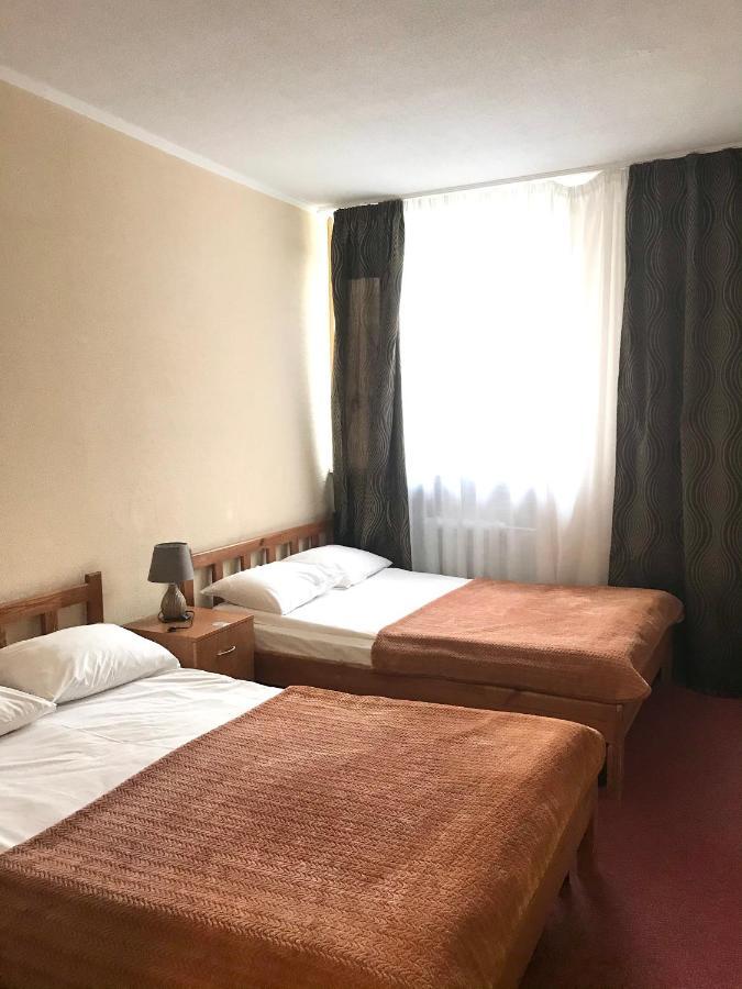 Kozatskiy Hotel Kyiv Exterior photo