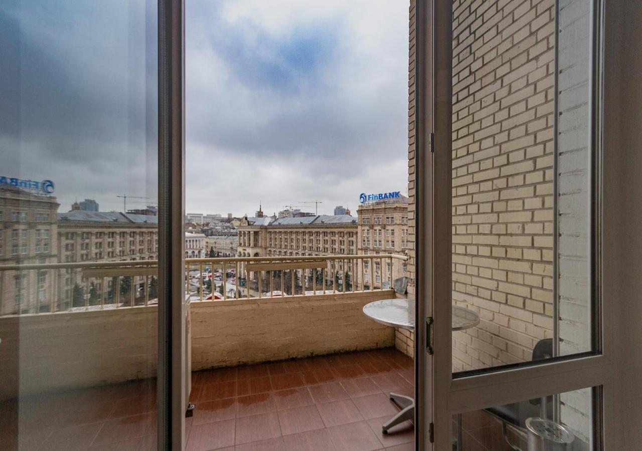 Kozatskiy Hotel Kyiv Exterior photo